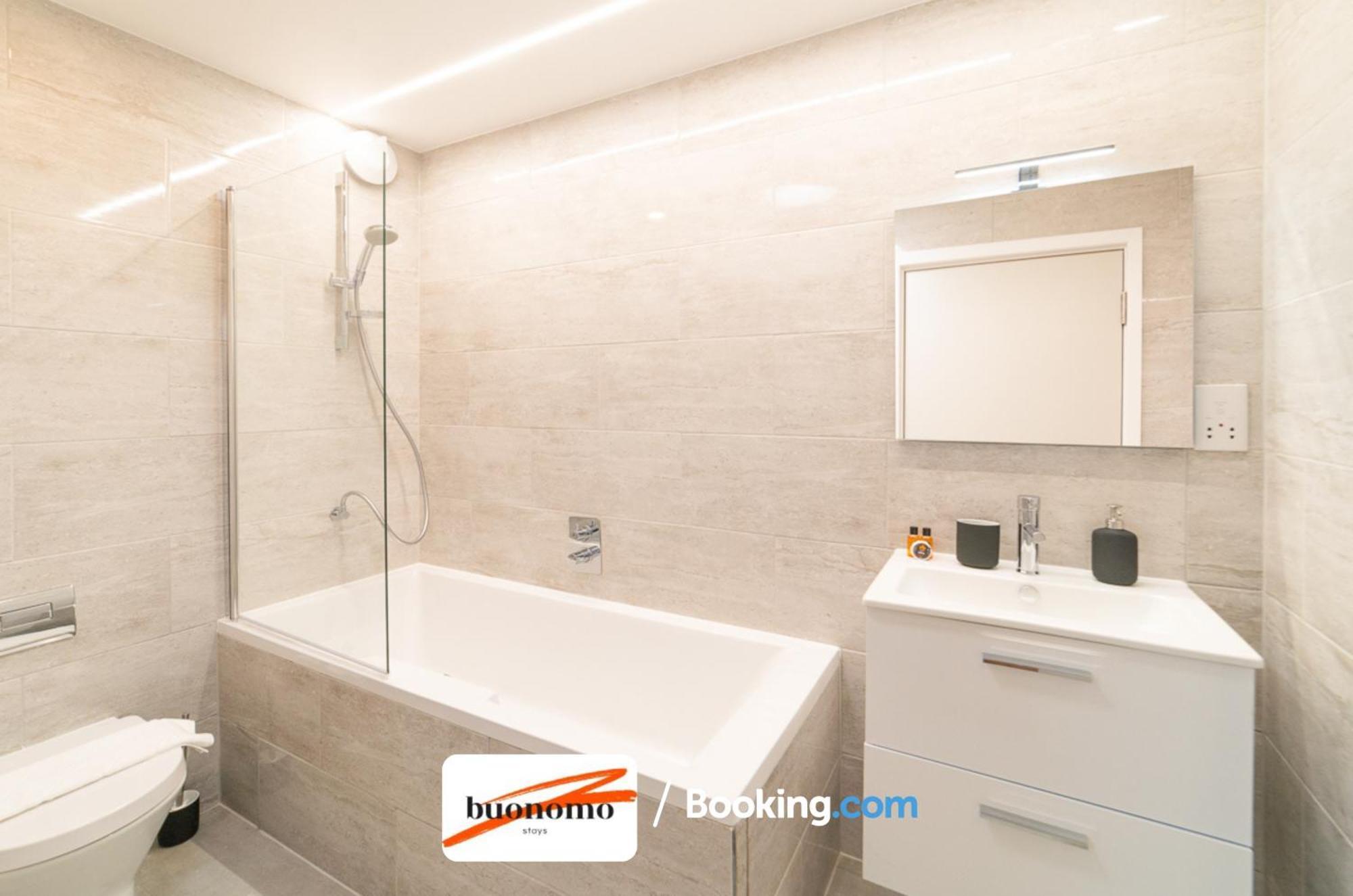 Two Bedroom At Buonomo Short Lets & Serviced Apartamento *