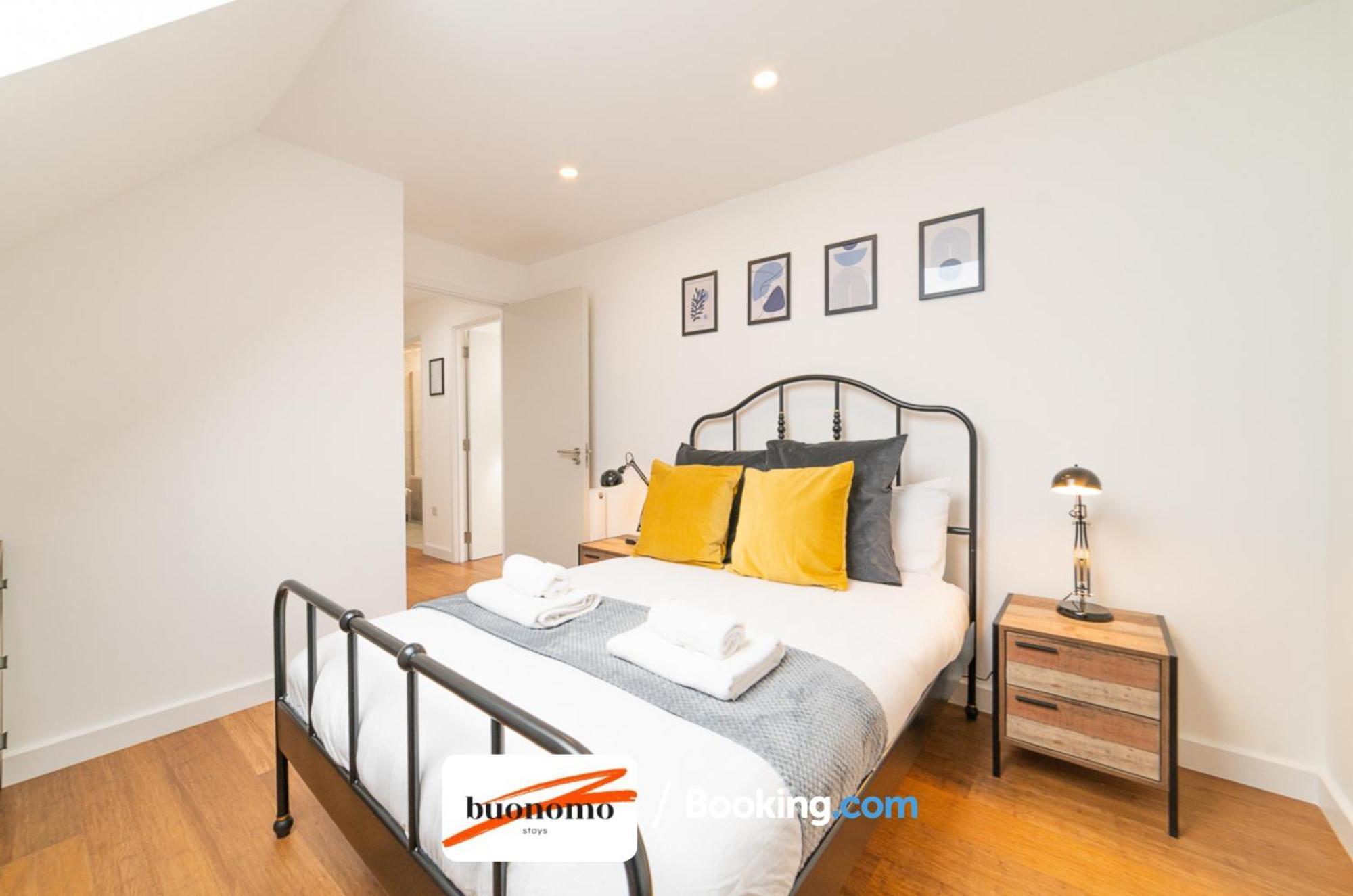 Apartamento Two Bedroom At Buonomo Short Lets & Serviced Londres